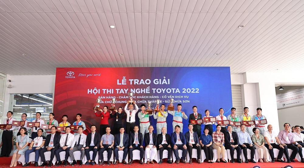 Toyota Việt Nam tổ chức Hội thi tay nghề Toyota 2022 cho tuyến đầu đại lý trên toàn quốc