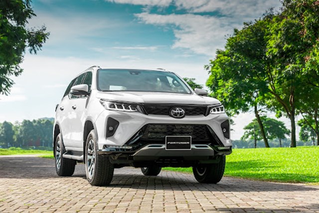 Đánh giá Toyota Fortuner máy dầu 2023: Thông số xe, giá niêm yết 07/2023