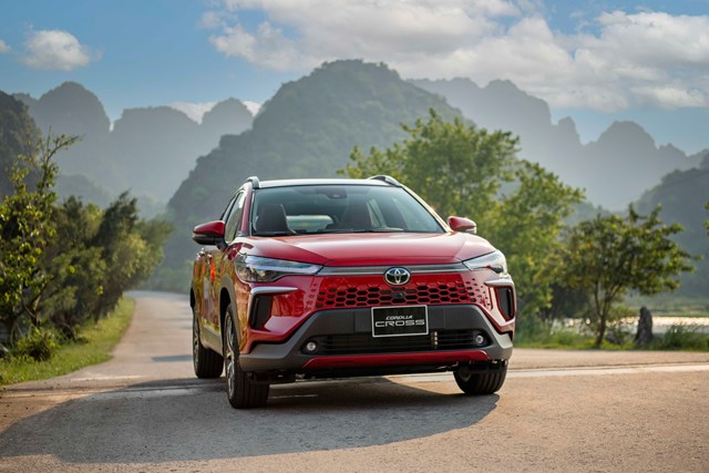 Mức tiêu hao nhiên liệu Toyota Corolla Cross là bao nhiêu? Có thực sự tiết kiệm?